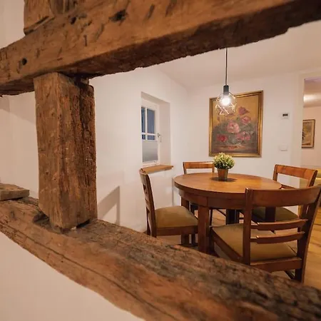 Modernes Altstadt-juwel דירה *